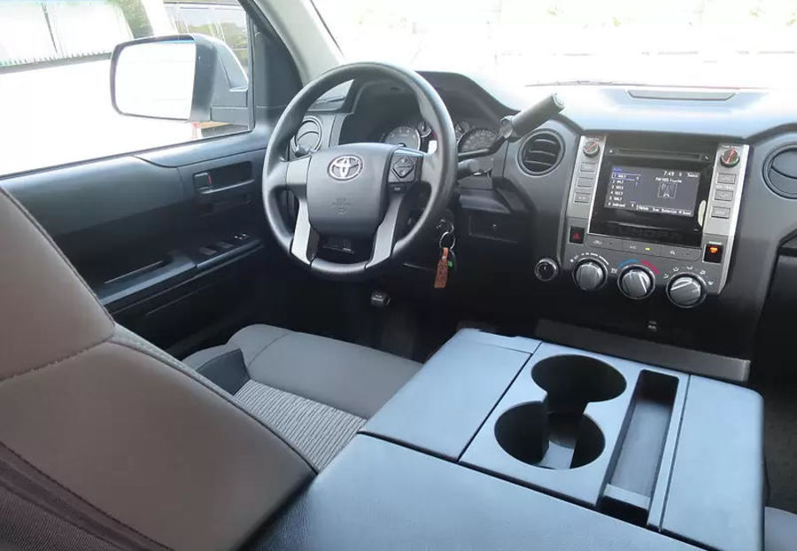 Продам Toyota Tundra Double Cab 2016 года в Киеве