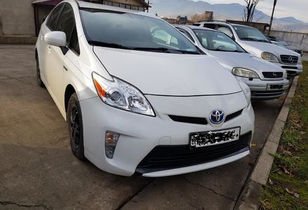 Продам Toyota Prius 2014 года в Днепре