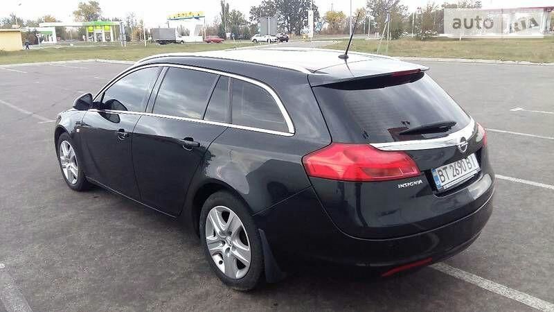 Продам Opel Insignia 2009 года в г. Каховка, Херсонская область