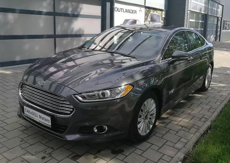 Продам Ford Fusion SE PHEV HYBRID PLUG-IN 2016 года в Киеве