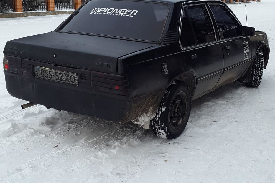 Продам Opel Ascona Дорестаил 1982 года в Николаеве