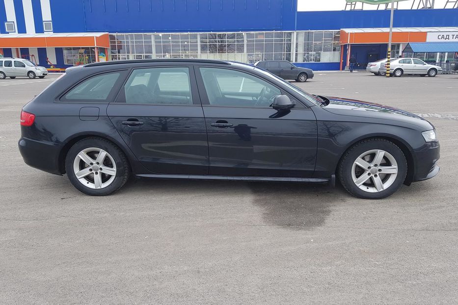 Продам Audi A4 Avant B8 2010 года в Луцке