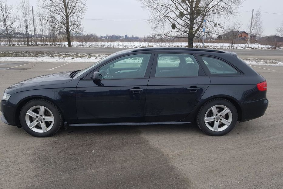 Продам Audi A4 Avant B8 2010 года в Луцке