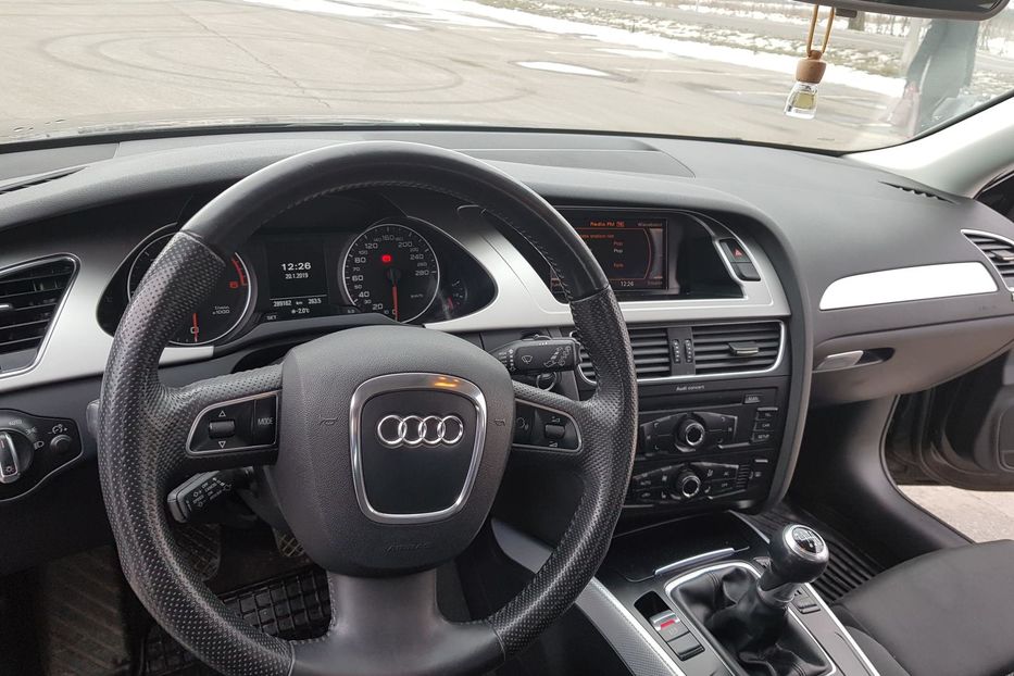 Продам Audi A4 Avant B8 2010 года в Луцке