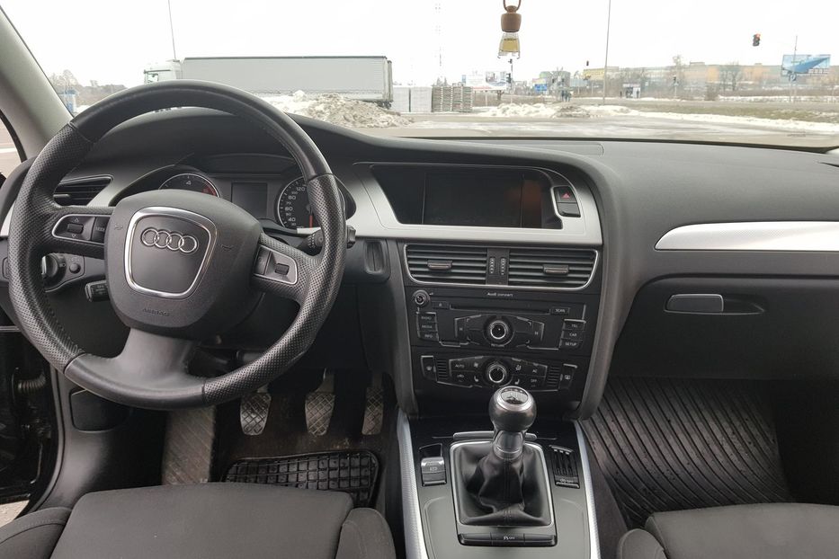 Продам Audi A4 Avant B8 2010 года в Луцке