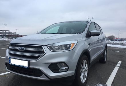 Продам Ford Escape SE AWD 2017 года в Киеве