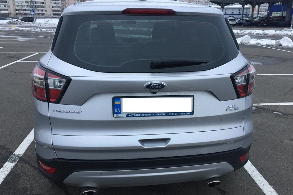 Продам Ford Escape SE AWD 2017 года в Киеве