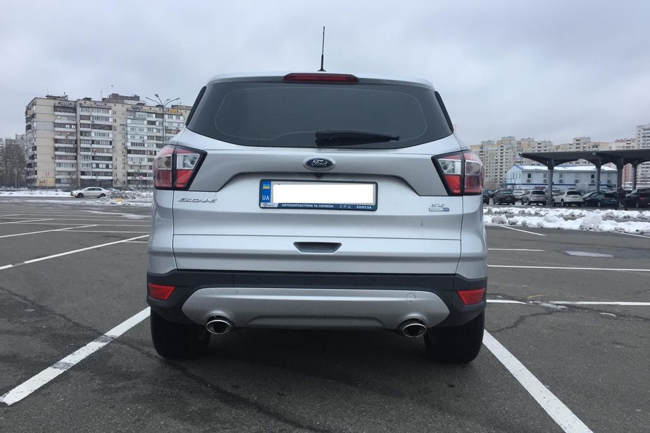 Продам Ford Escape SE AWD 2017 года в Киеве