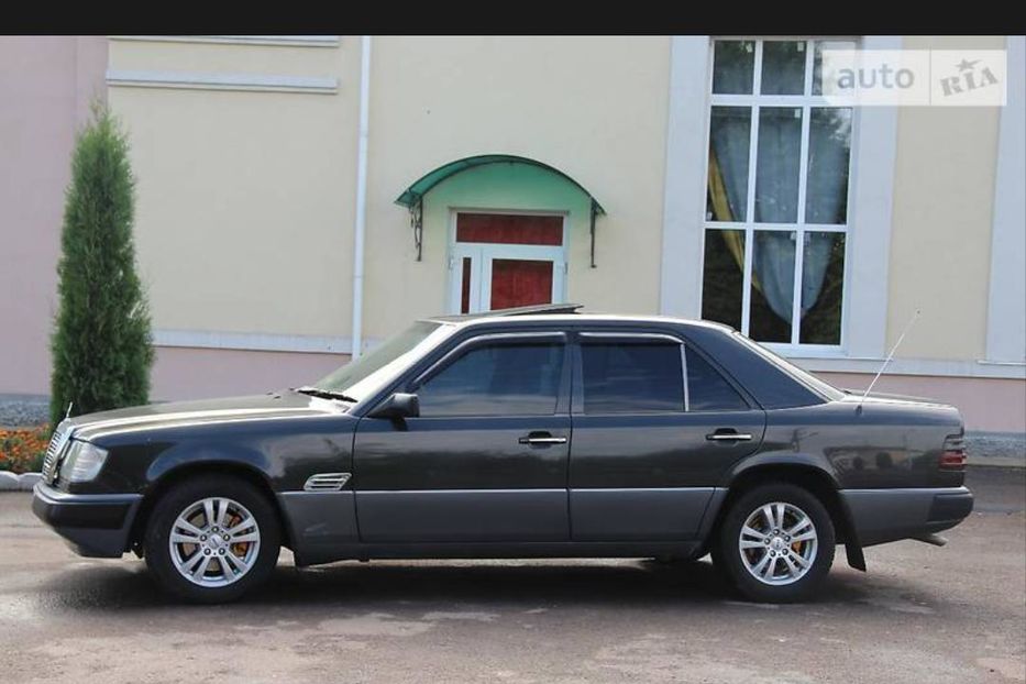 Продам Mercedes-Benz E-Class 124 1993 года в г. Сарны, Ровенская область