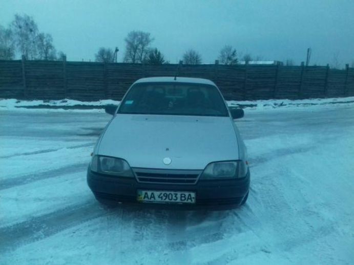 Продам Opel Omega газ/бензин 1987 года в Киеве