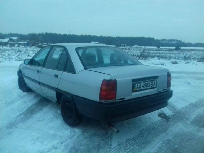 Продам Opel Omega газ/бензин 1987 года в Киеве