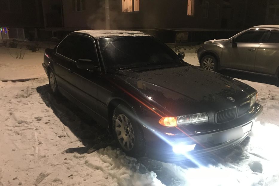 Продам BMW 740 2001 года в Одессе