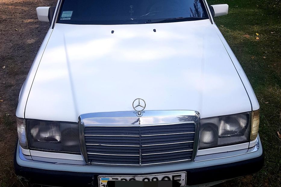 Продам Mercedes-Benz E-Class 1992 года в Луцке