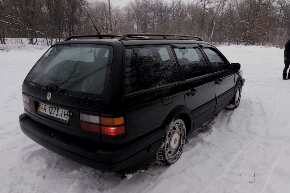 Продам Volkswagen Passat B3 1993 года в Киеве