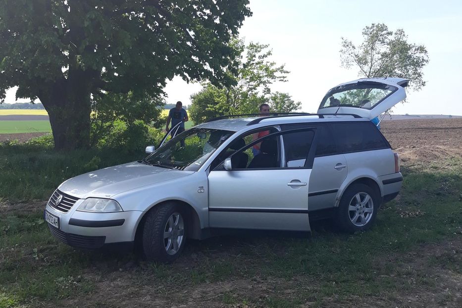 Продам Volkswagen Passat B5 2002 года в Черновцах