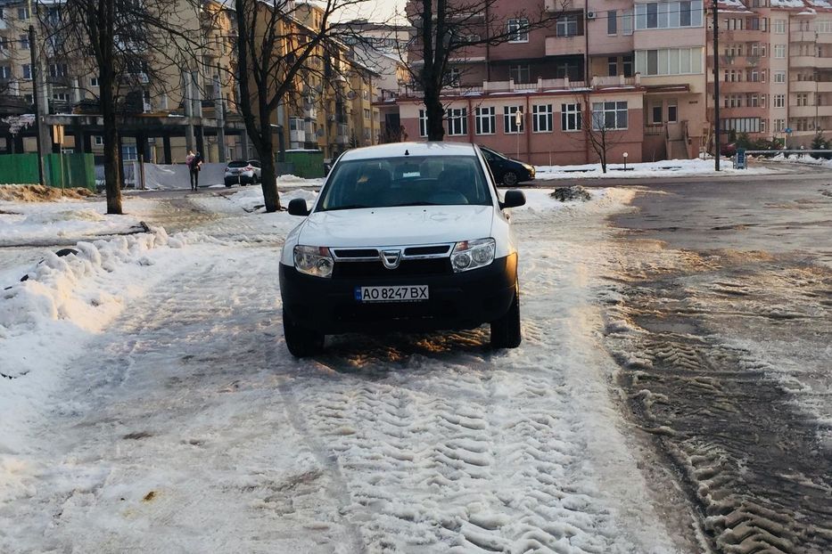 Продам Dacia Duster 1.6 бензин кінець 2011 року 2011 года в Ужгороде