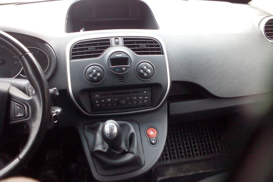 Продам Renault Kangoo пасс. 2013 года в Житомире