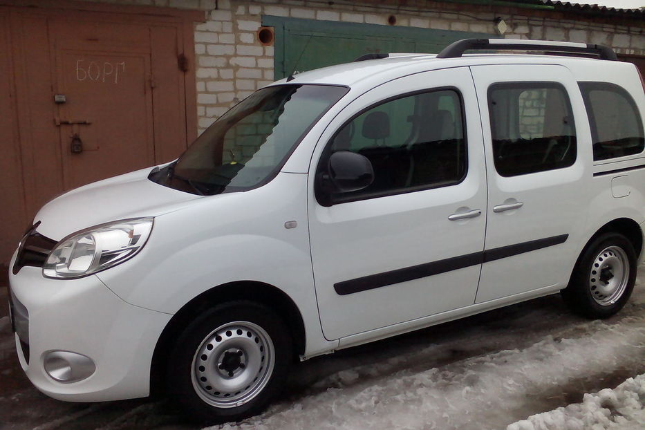 Продам Renault Kangoo пасс. 2013 года в Житомире