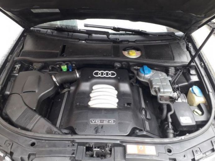 Продам Audi A6 2002 года в Харькове