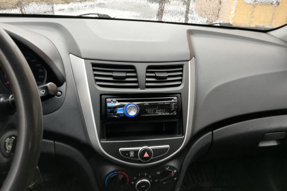 Продам Hyundai Accent  2013 года в Николаеве