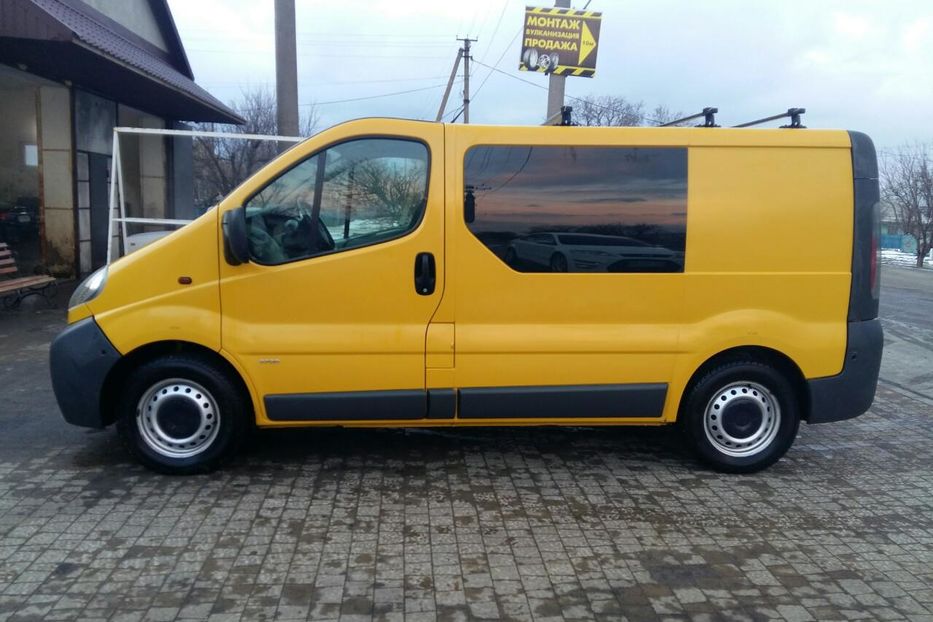 Продам Opel Vivaro груз. 2004 года в г. Геническ, Херсонская область