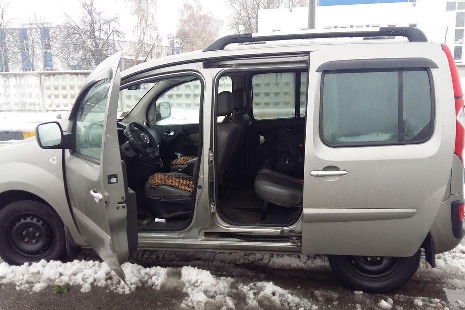 Продам Renault Kangoo пасс. Газ/Бензин 1.6 2011 года в Полтаве