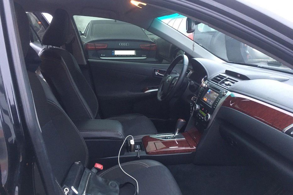Продам Toyota Camry 50 2014 года в Киеве