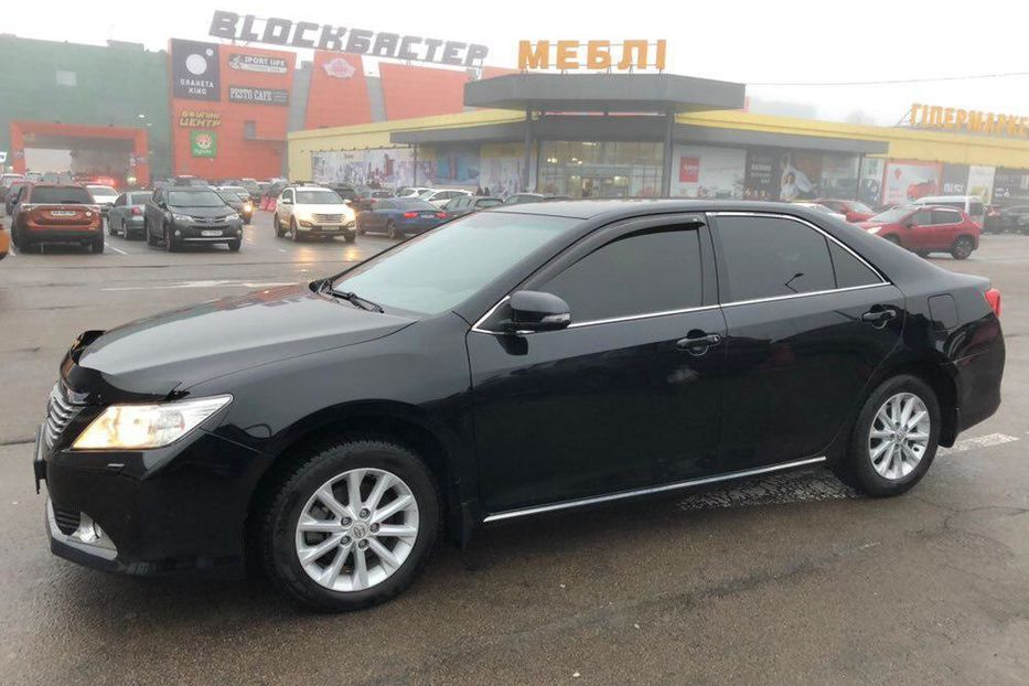 Продам Toyota Camry 50 2014 года в Киеве