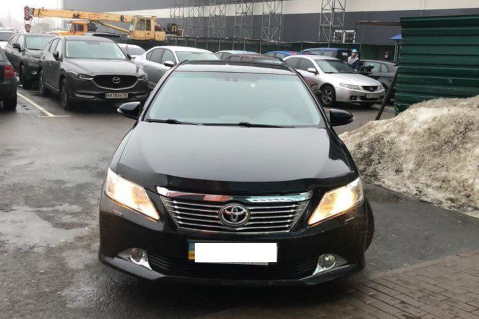 Продам Toyota Camry 50 2014 года в Киеве