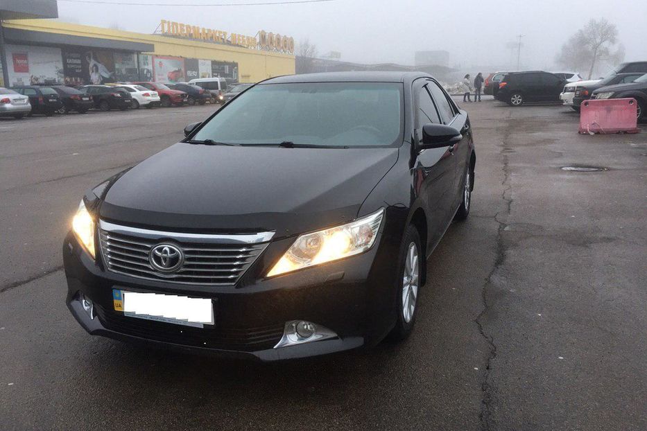 Продам Toyota Camry 50 2014 года в Киеве