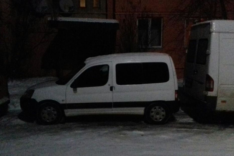 Продам Citroen Berlingo пасс. 2008 года в Львове