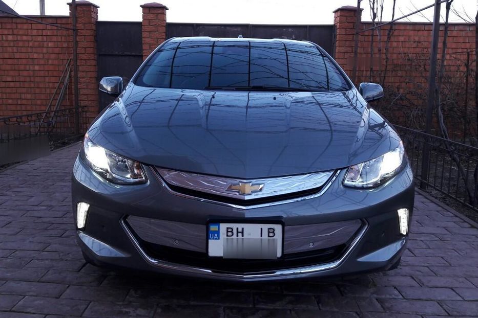 Продам Chevrolet Volt плагин гибрид 2 2016 года в Одессе