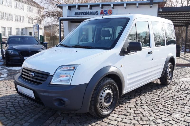 Продам Ford Tourneo Connect пасс. 2012 года в Харькове