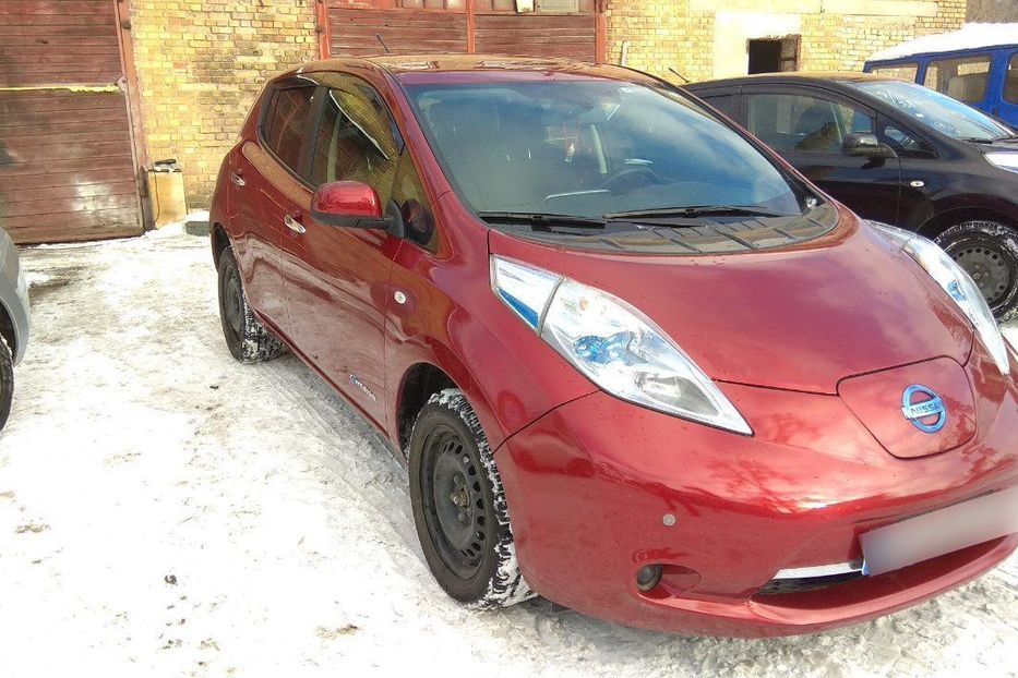 Продам Nissan Leaf S 2015 года в Киеве