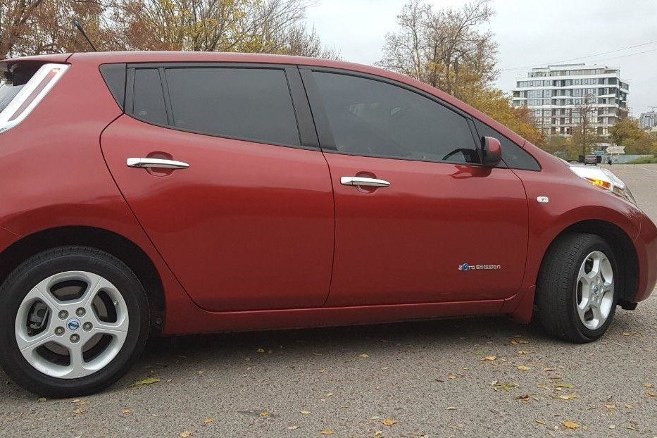 Продам Nissan Leaf 2013 года в Одессе