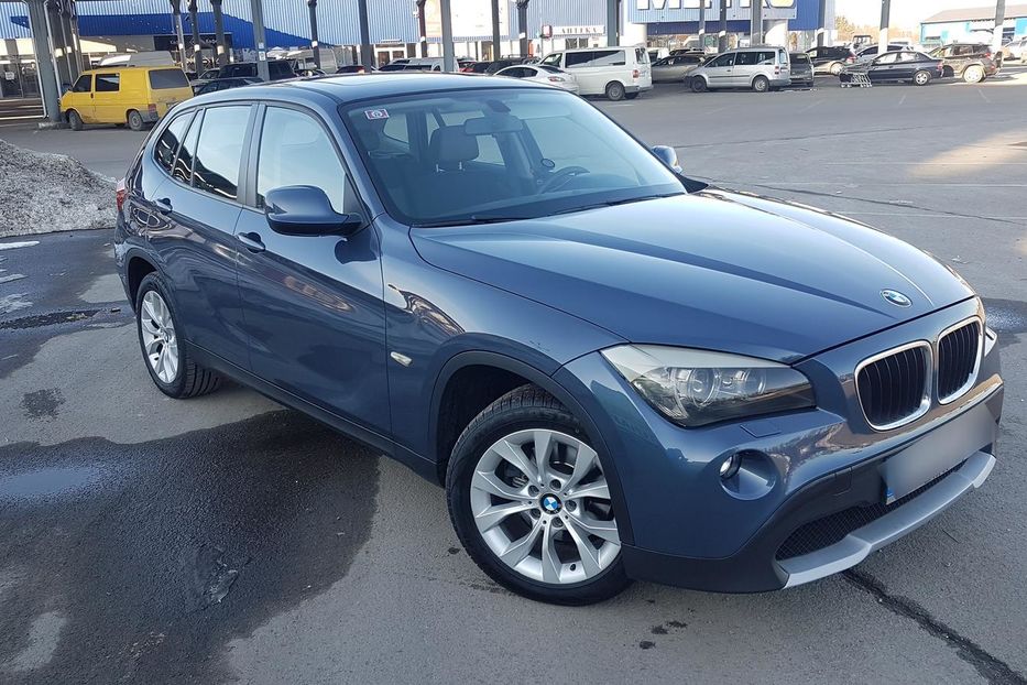 Продам BMW X1 2012 года в Львове