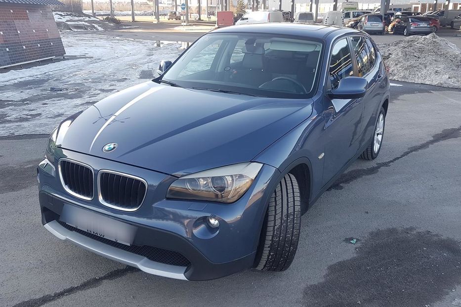 Продам BMW X1 2012 года в Львове