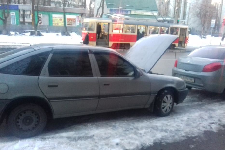 Продам Opel Vectra A Хечбек 1990 года в Киеве