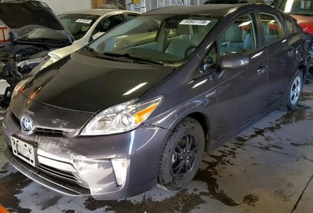 Продам Toyota Prius 2015 года в Харькове