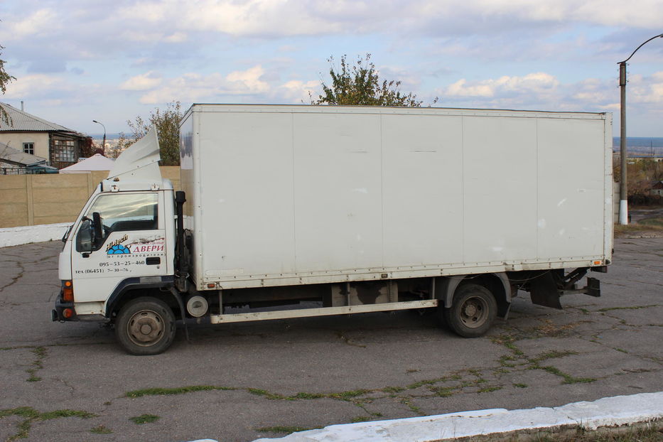 Продам Mitsubishi Carisma FH 100 1994 года в г. Лисичанск, Луганская область