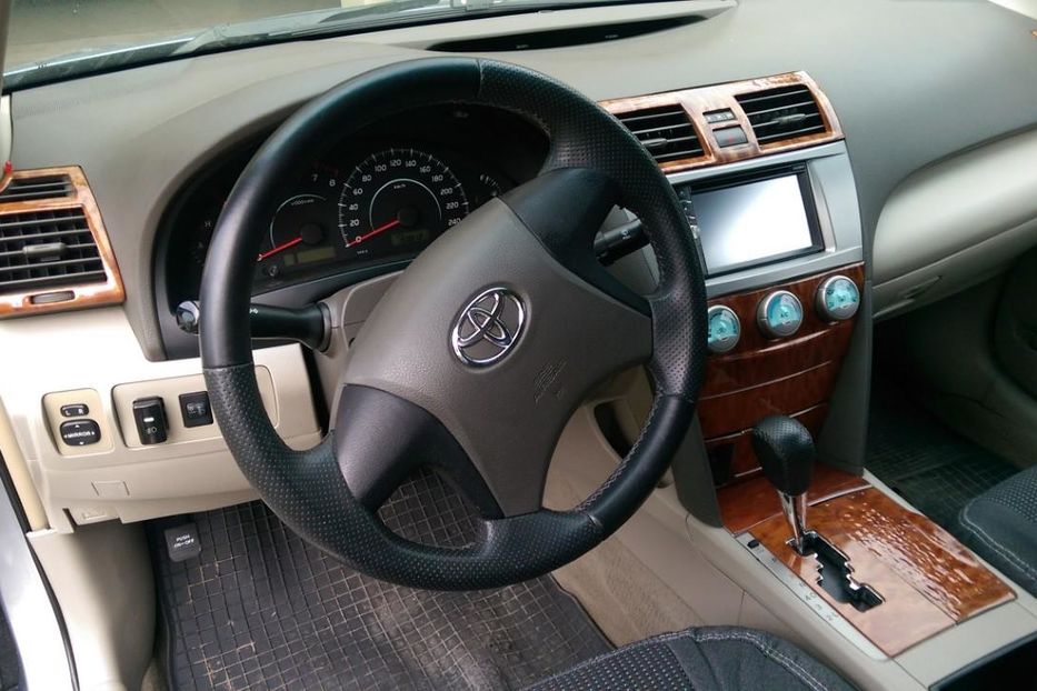 Продам Toyota Camry 2008 года в Львове