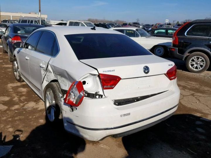 Продам Volkswagen Passat B7 SEL 2014 года в Харькове