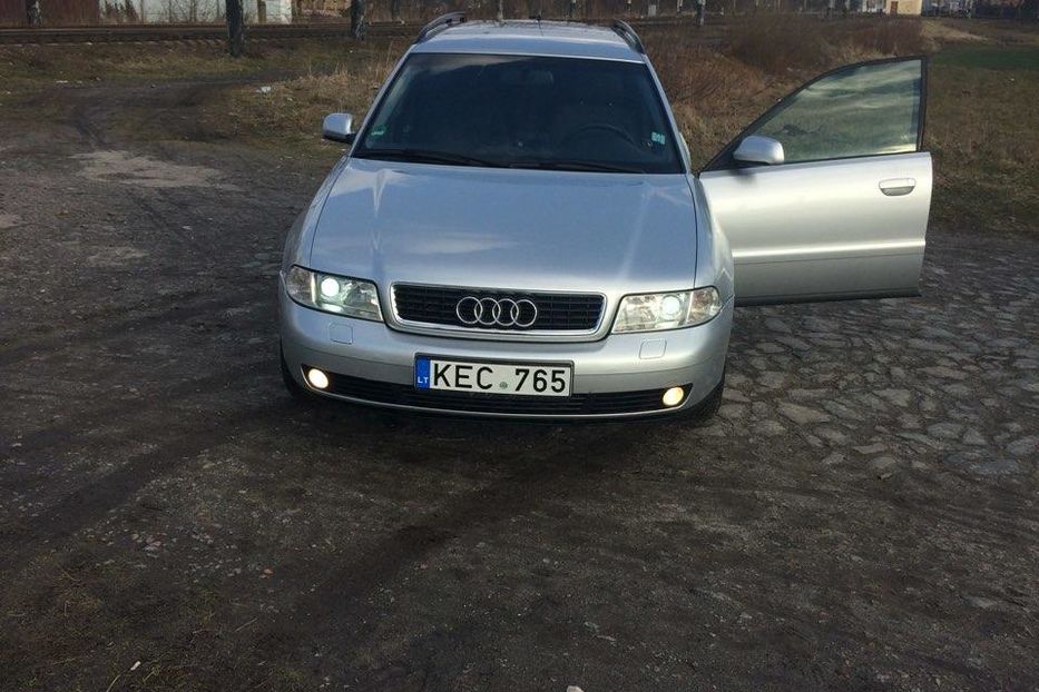 Продам Audi A4 Универсал 2000 года в Харькове