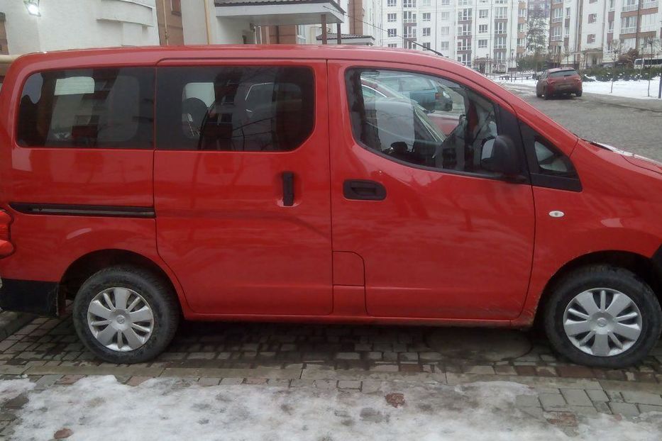 Продам Nissan NV 2011 года в г. Угорники, Ивано-Франковская область