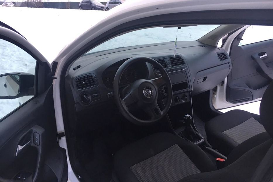 Продам Volkswagen Polo 2013 года в Киеве