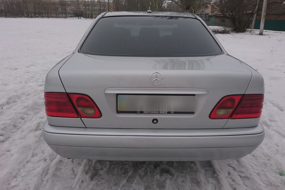 Продам Mercedes-Benz E-Class 220 1998 года в г. Кривой Рог, Днепропетровская область