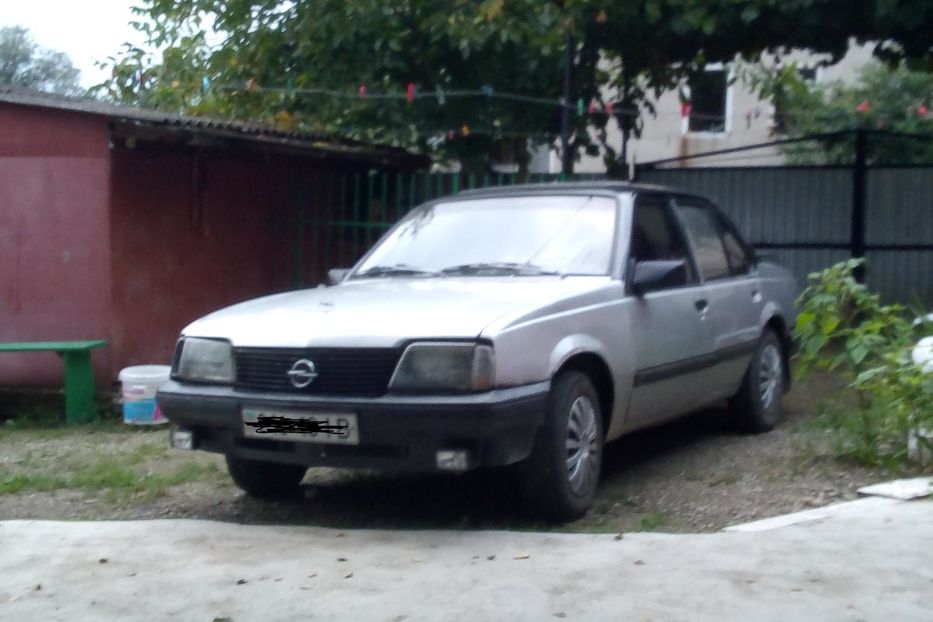 Продам Opel Ascona 1987 года в г. Павловка, Ивано-Франковская область