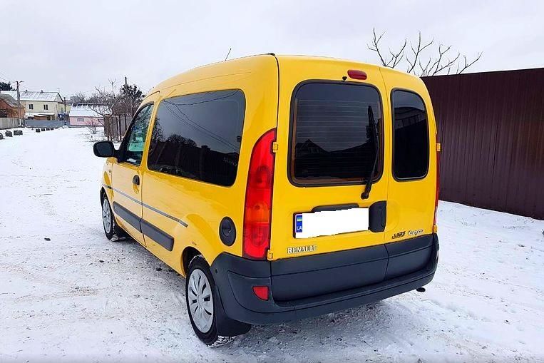 Продам Renault Kangoo пасс. 2006 года в г. Зеньков, Полтавская область