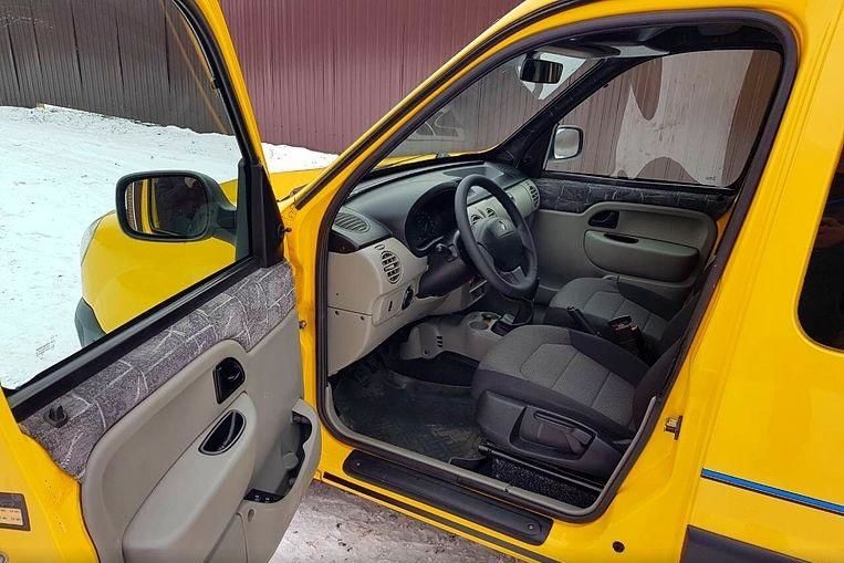 Продам Renault Kangoo пасс. 2006 года в г. Зеньков, Полтавская область