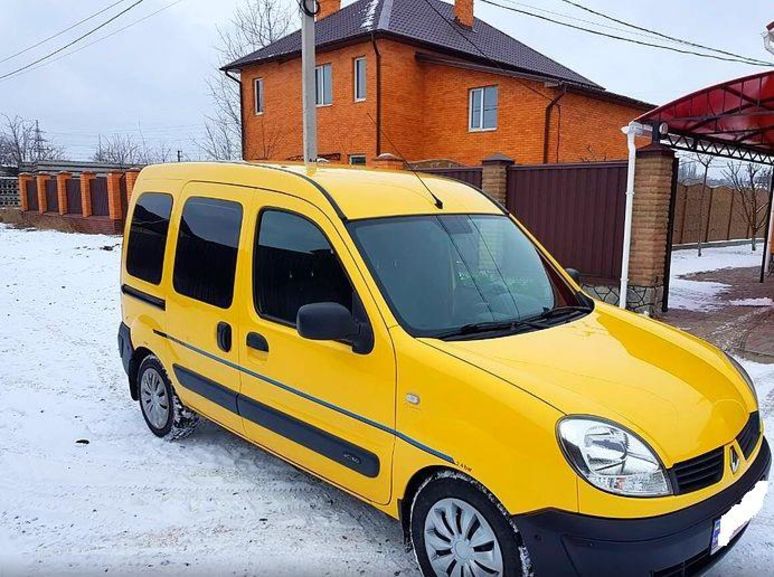 Продам Renault Kangoo пасс. 2006 года в г. Зеньков, Полтавская область